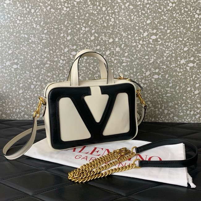 VALENTINO GARAVANI Loco Calf leather bag 0015 black&white