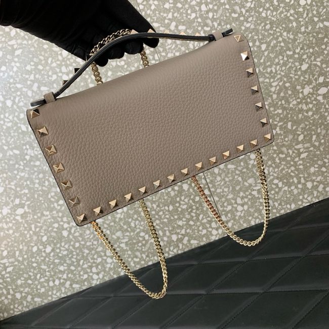 VALENTINO Rockstud calfskin chain bag SHI098 gray