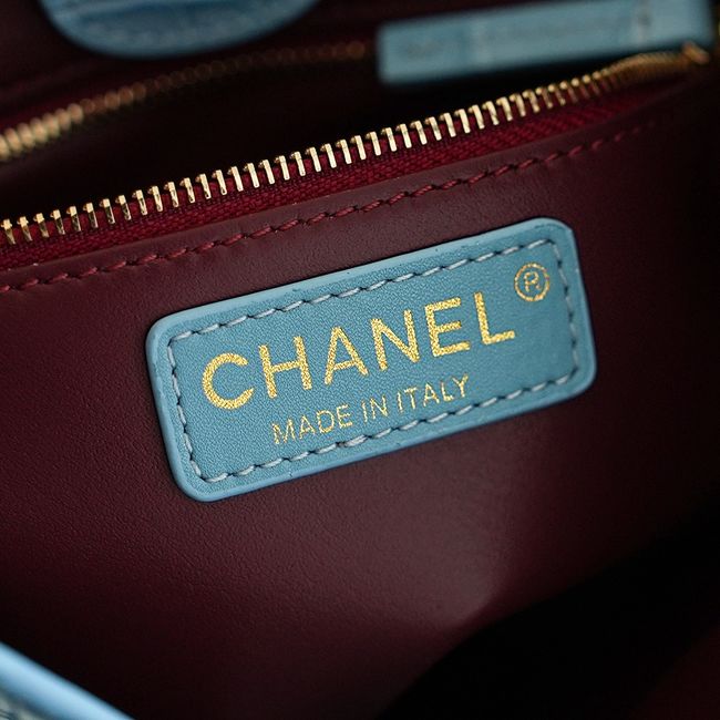 Chanel Crocodile Embossed Shoulder Bag 68011 blue