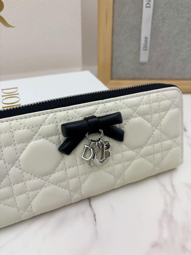 LADY DIOR LOTUS WALLET CANNAGE LAMBSKIN S2600 Beige