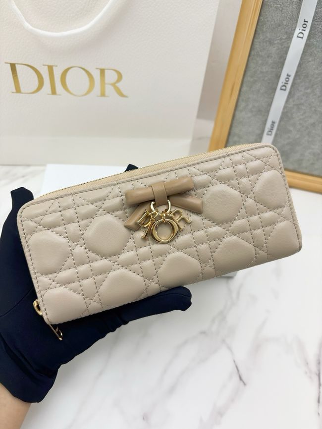 LADY DIOR LOTUS WALLET CANNAGE LAMBSKIN S2600 apricot