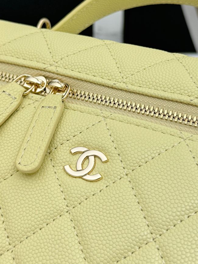 Chanel CLUTCH WITH CHAIN AP4385 yellow
