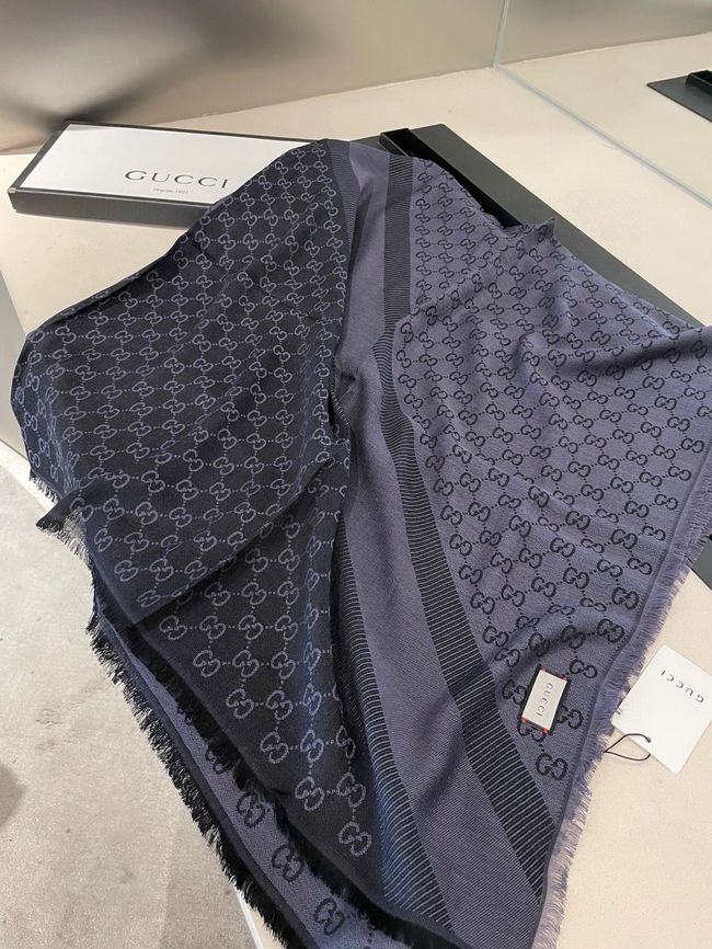 Gucci Shawl Wool Silk and Cotton 06389-1