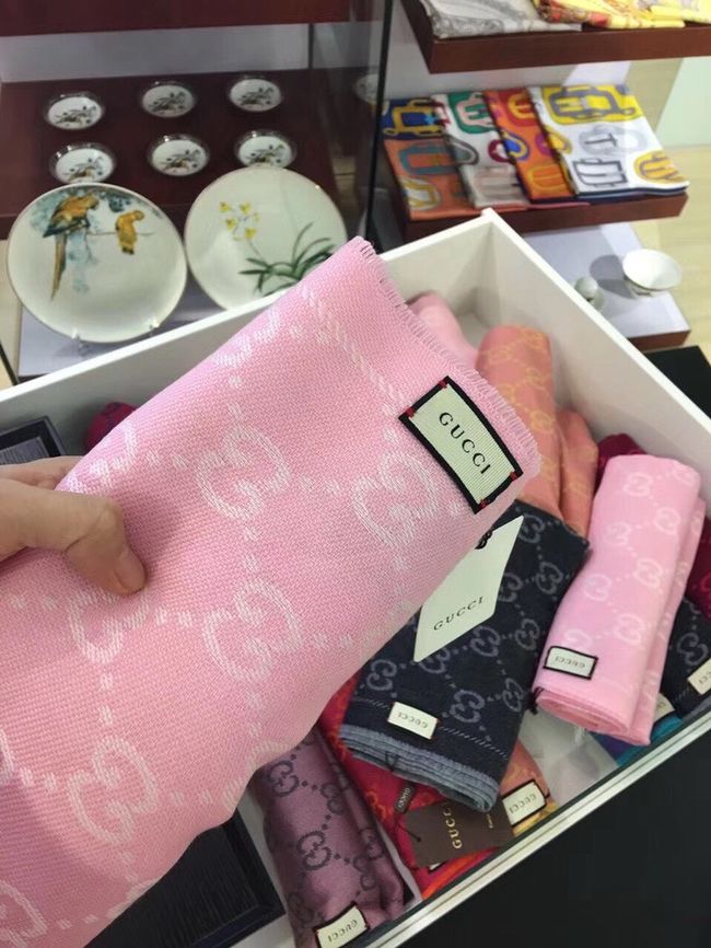 Gucci cashmere scarf 06390-2