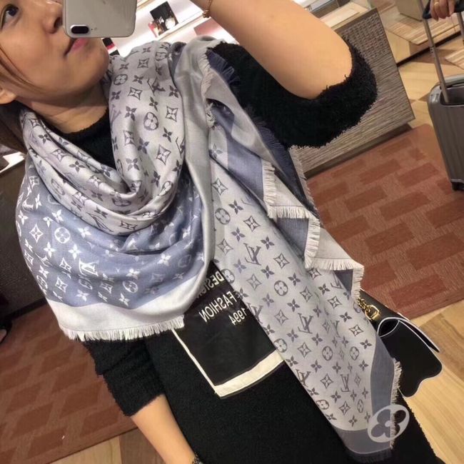 Louis Vuitton Monogram Shine Shawl M98772-1