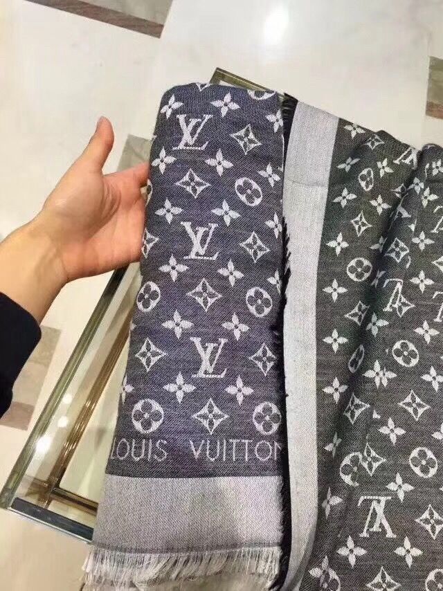 Louis Vuitton Monogram Shine Shawl M98772-1