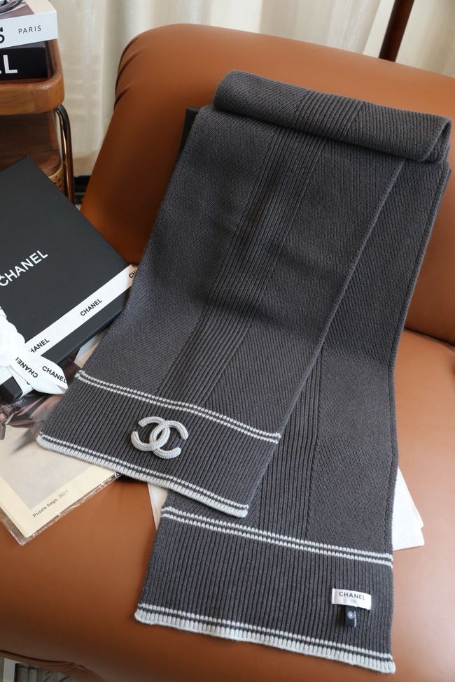 Chanel Wool & Cashmere scarf B25976-3