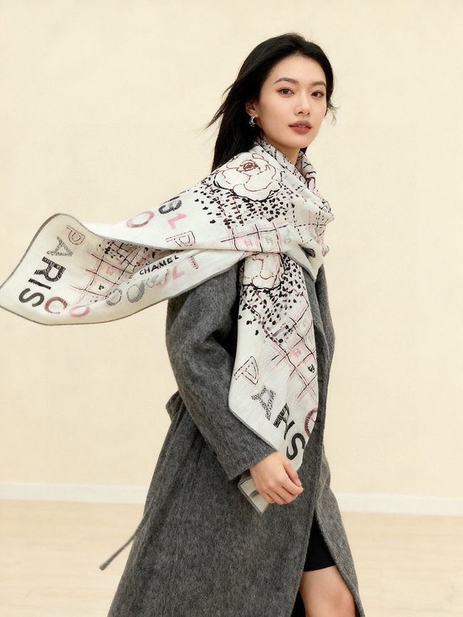 Chanel cashmere Shawl B25977-2
