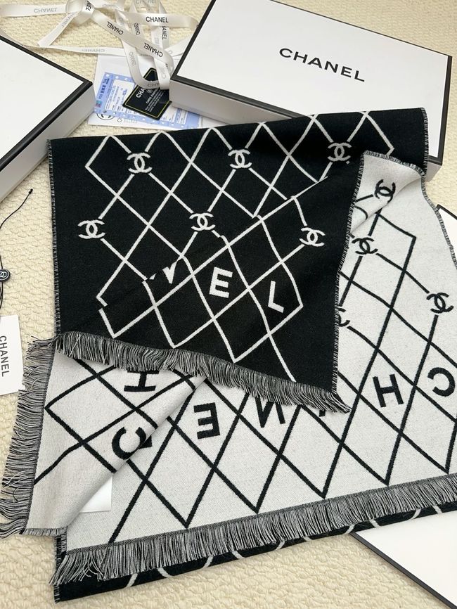 Chanel cashmere scarf B25978-1