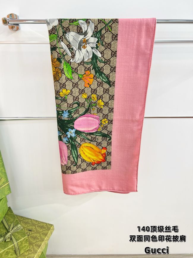 Gucci cashmere Shawl 06392-1