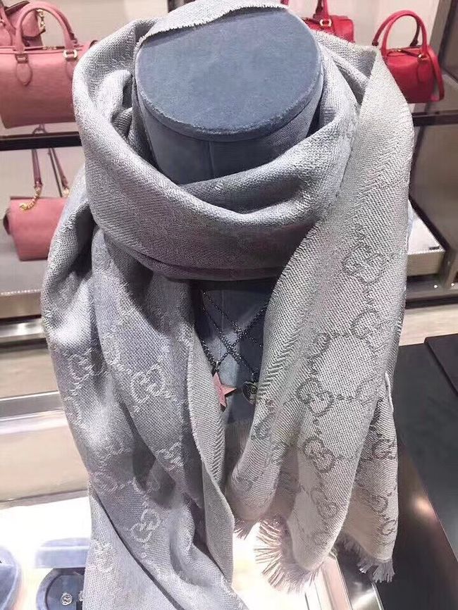 Gucci cashmere scarf 06390-7