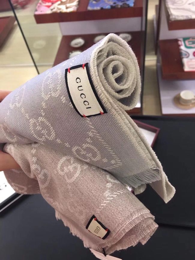 Gucci cashmere scarf 06390-7