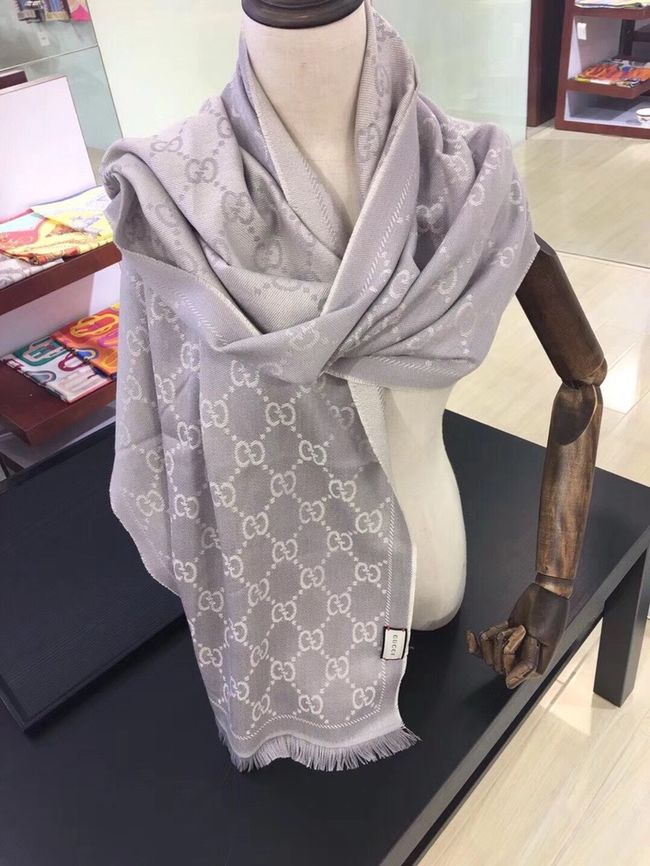 Gucci cashmere scarf 06390-7