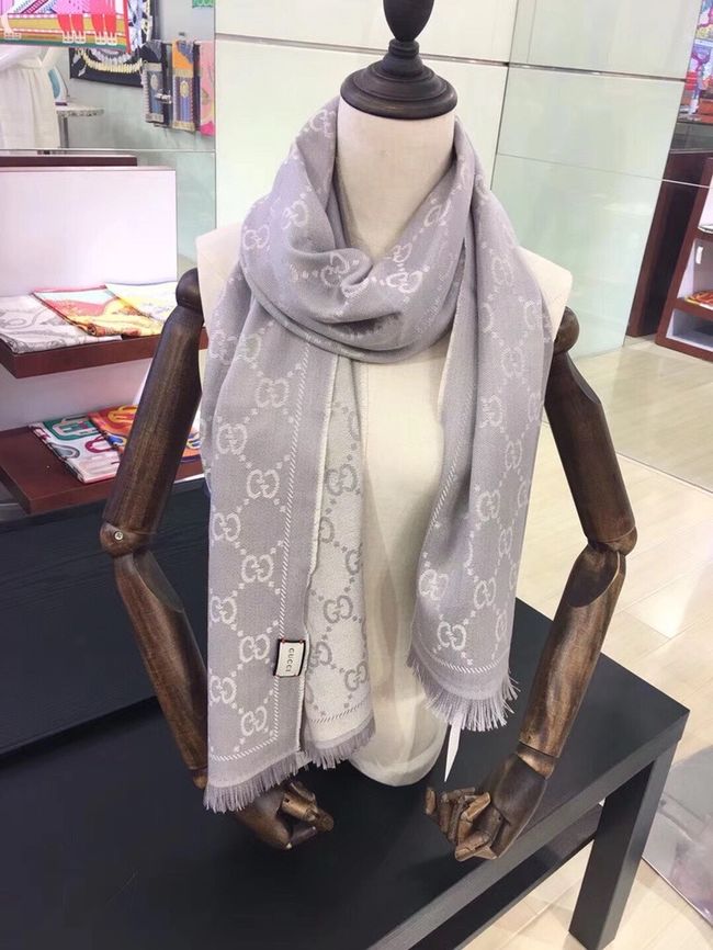 Gucci cashmere scarf 06390-7