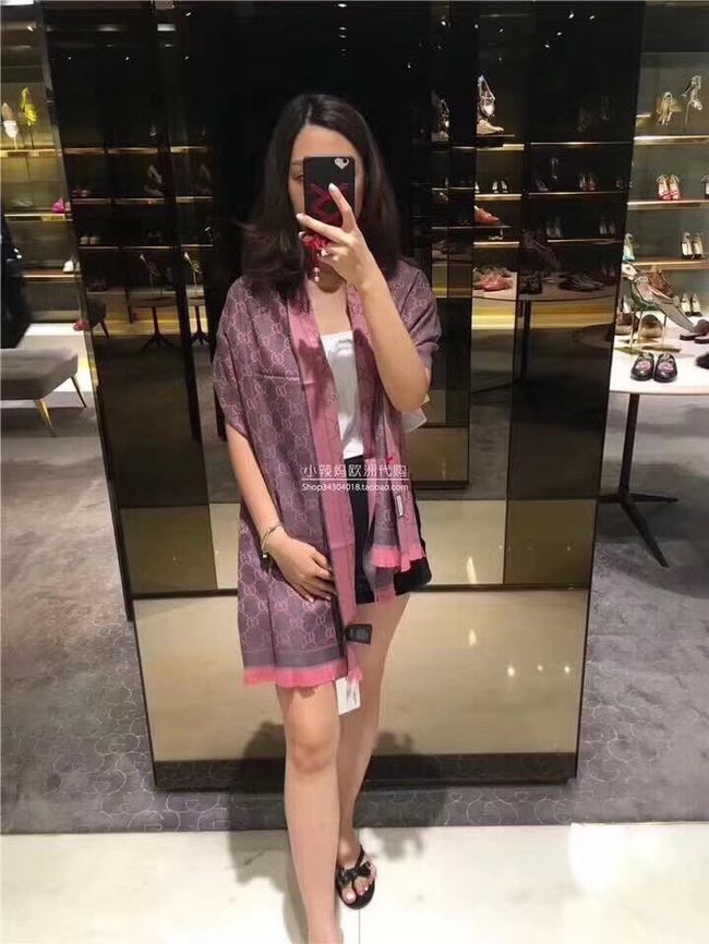 Gucci cashmere scarf 06390-8