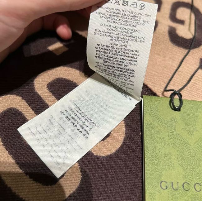 Gucci cashmere scarf 06391-1
