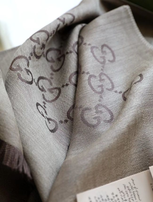 Gucci cashmere scarf 06393-3