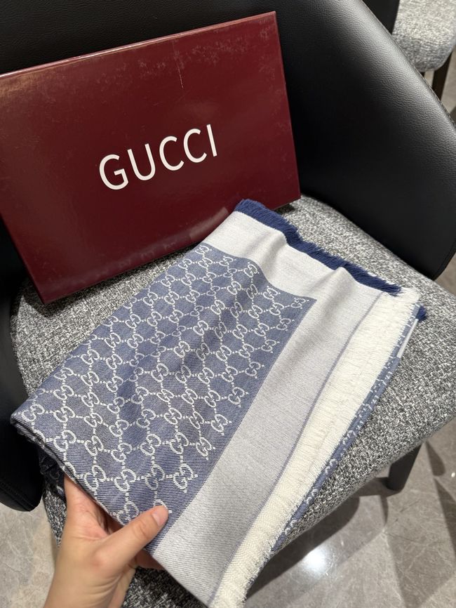 Gucci Printed GG wool silk shawl 873730-1