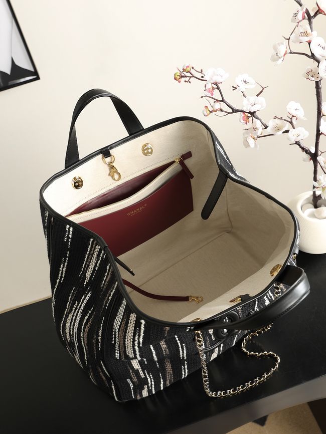 Chanel Large Shopping Bag AS6201 black