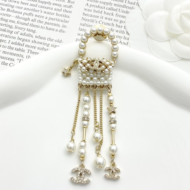 Chanel brooch CE89982