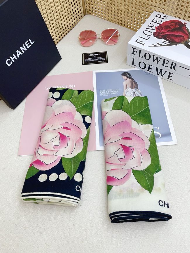 Chanel Wool and Silk Shawl AAC490-1