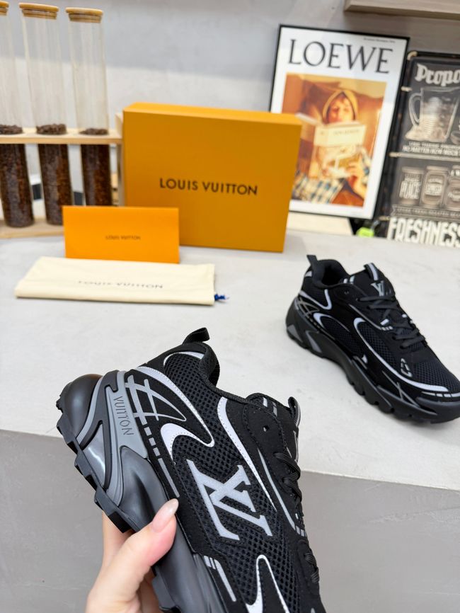 Louis Vuitton Tatic Runner Sneaker 1AKC4L-2
