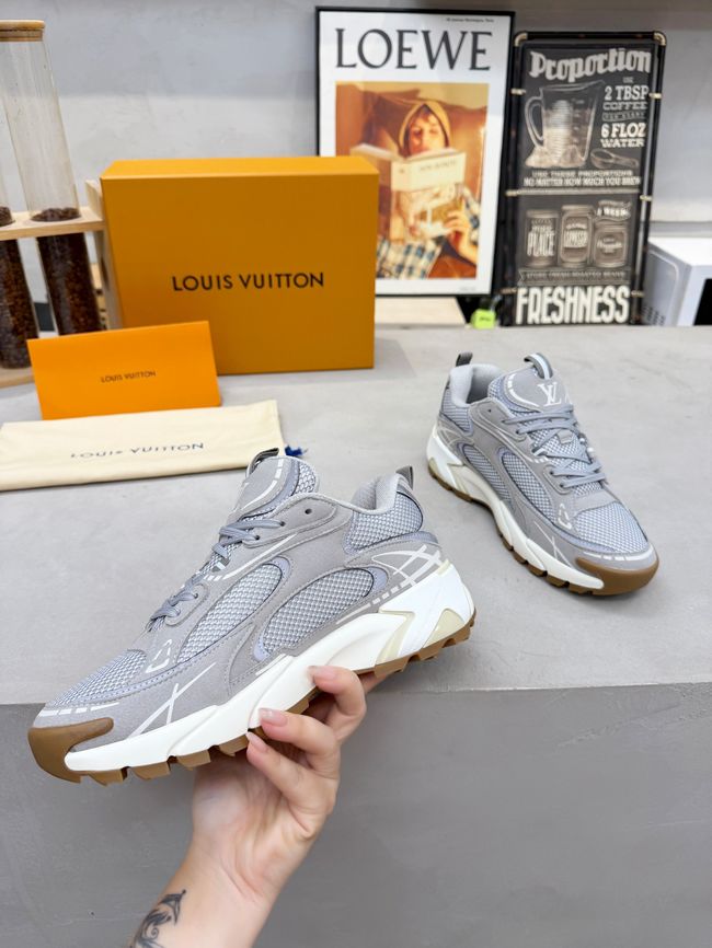 Louis Vuitton Tatic Runner Sneaker 1AKC4L-4
