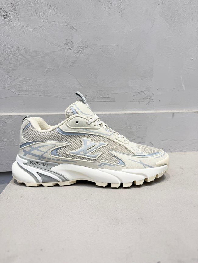 Louis Vuitton Tatic Runner Sneaker 1AKC4L-5