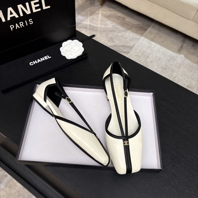 Chanel Mary Janes Patent Calfskin G47613-2