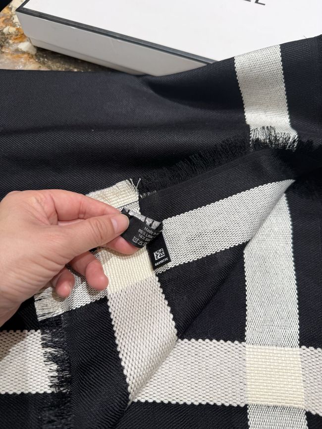 Chanel Wool and Silk Shawl AAC076-1