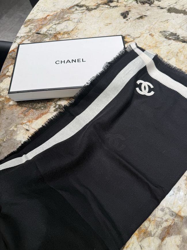Chanel Wool and Silk Shawl AAC076-1