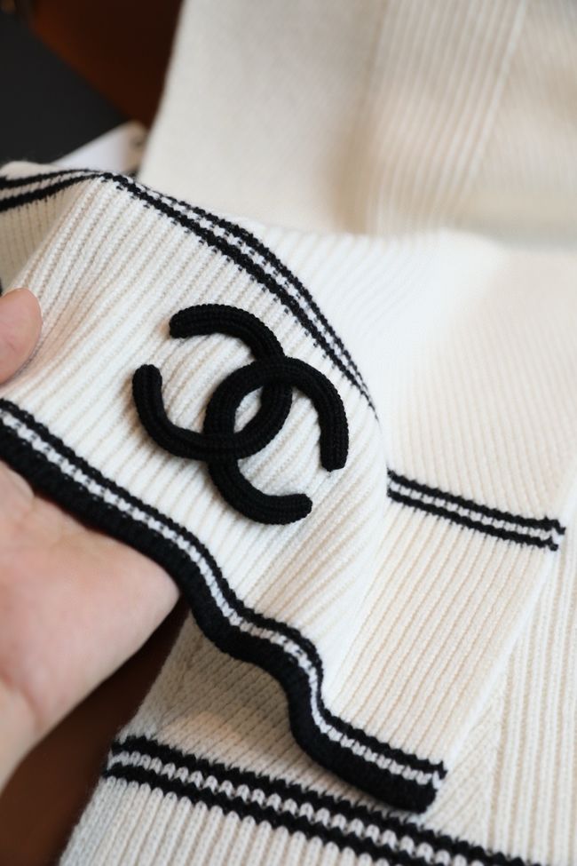 Chanel Cashmere Scarf AAC080-2