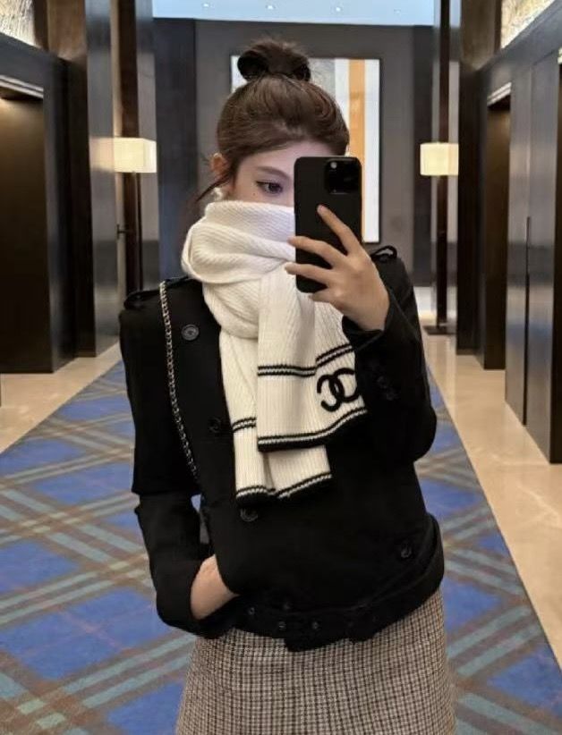 Chanel Cashmere Scarf AAC080-2