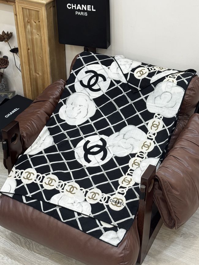 Chanel Wool and Silk Shawl AAC078-1