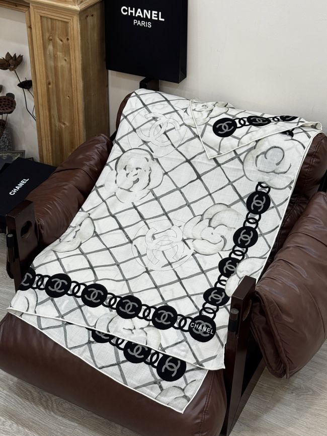 Chanel Wool and Silk Shawl AAC078-2