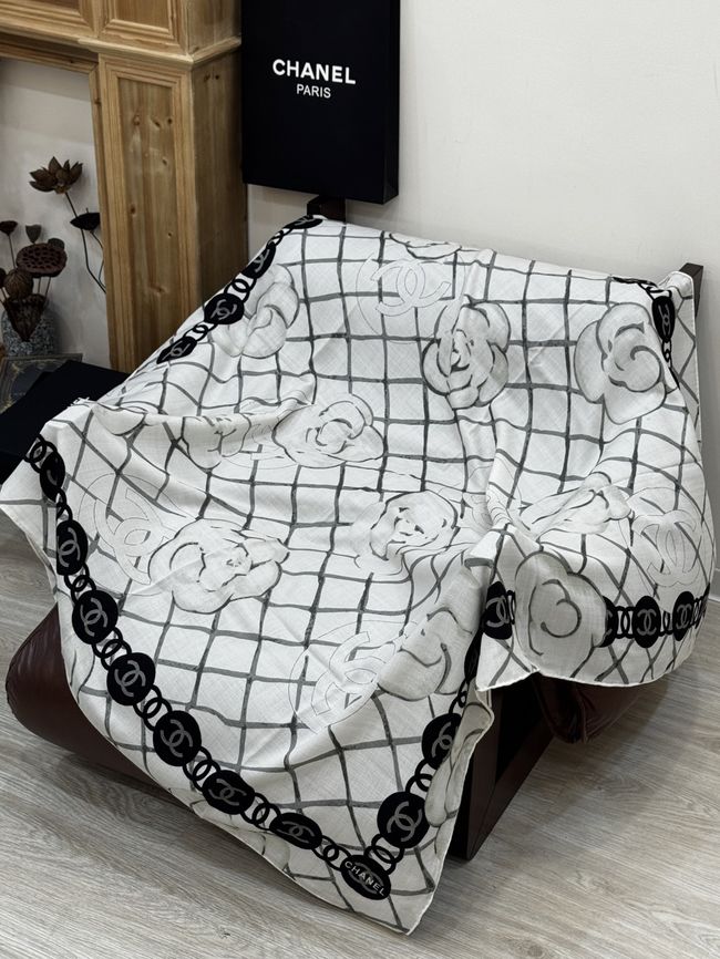Chanel Wool and Silk Shawl AAC078-2