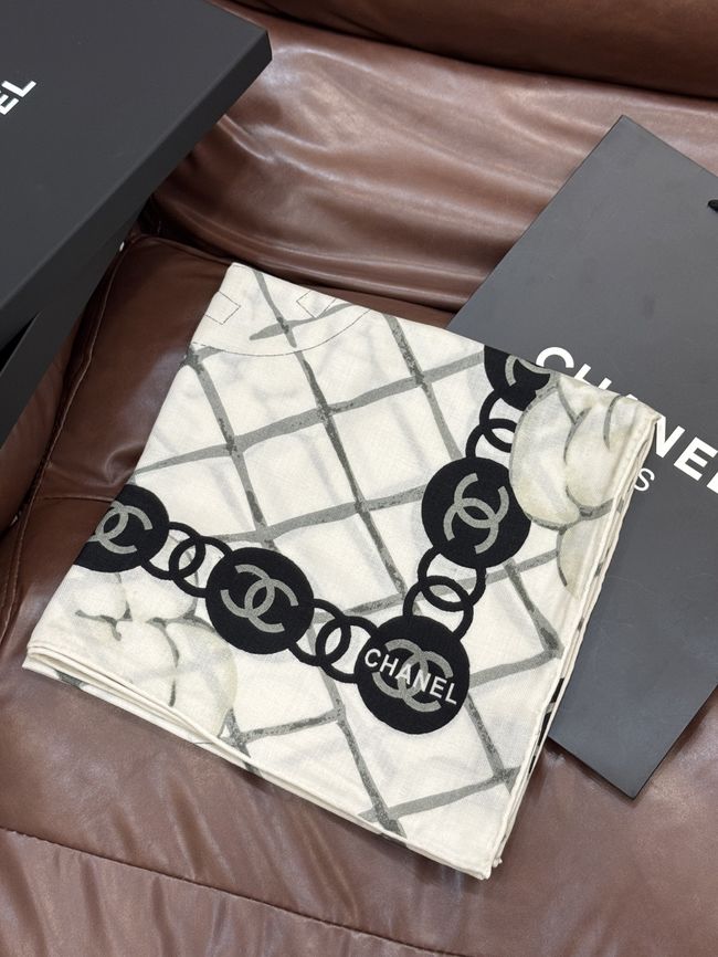 Chanel Wool and Silk Shawl AAC078-2