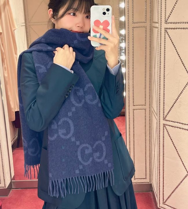 Gucci Reversible Cashmere scarf 777067-5
