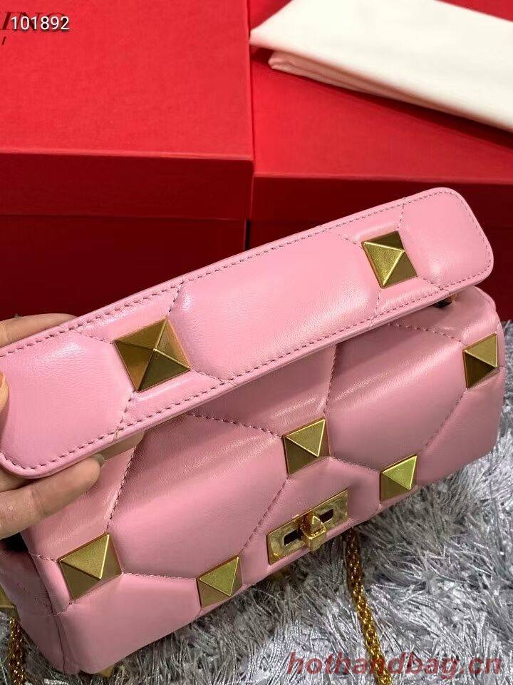 Valentino mini Garavani Roman Stud V2061 cherry blossoms Valentino mini Garavani Roman Stud V2061 cherry blossoms